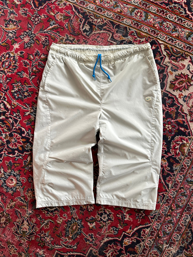 00's Nike Baggy Shorts (W34/36)