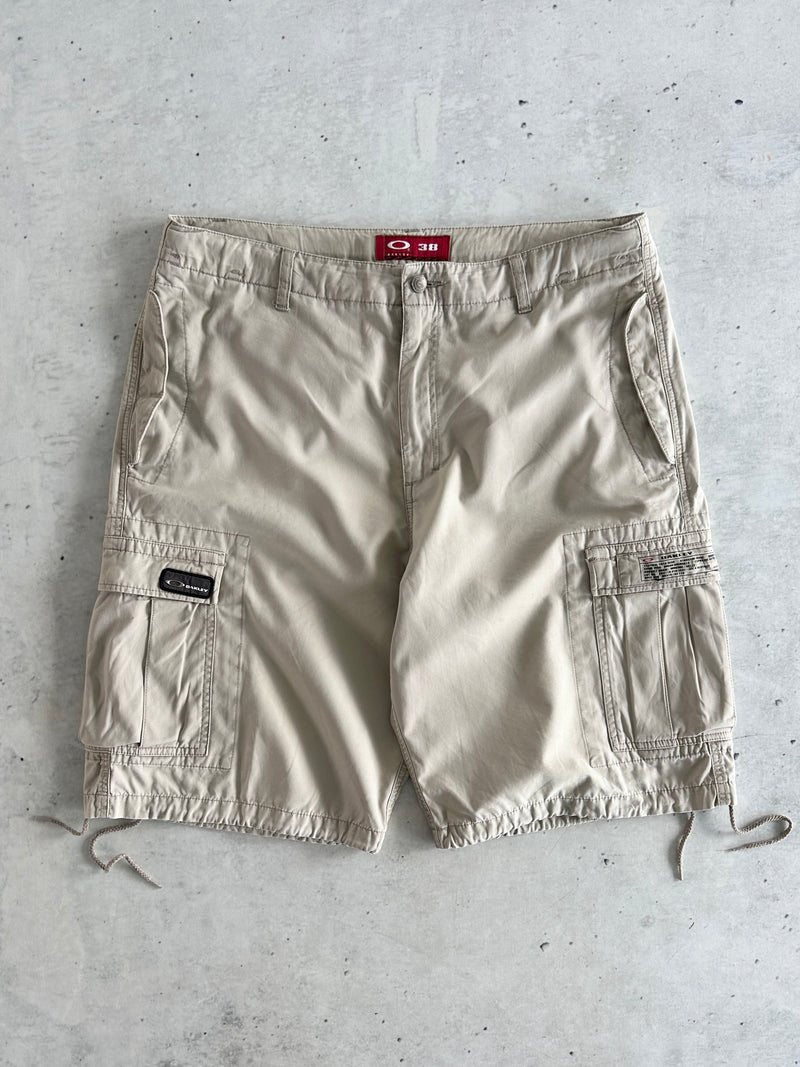 90's Oakley Baggy Cargo Shorts (W38)