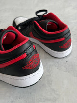 2022 Nike Air Jordan 1 'White Toe' Trainers (UK 7)