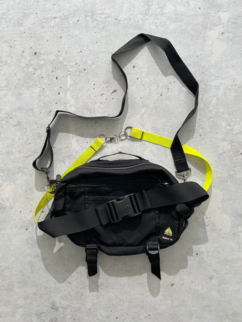 90's Nike ACG Makalu II Shoulder Bag (One Size)