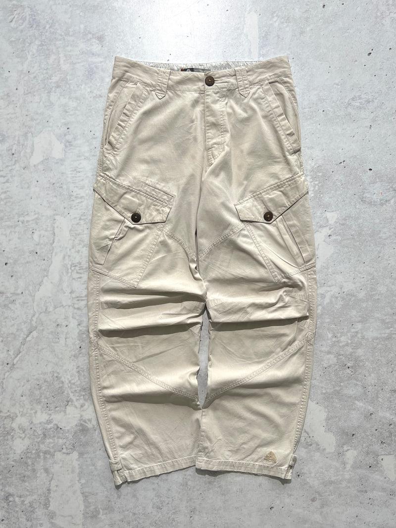 00's Nike ACG Heavyweight cargo pants (W32 x L32)