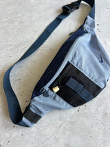 90's Nike Embroidered swoosh Crossbody Bag (One Size)