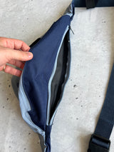 90's Nike Embroidered swoosh Crossbody Bag (One Size)