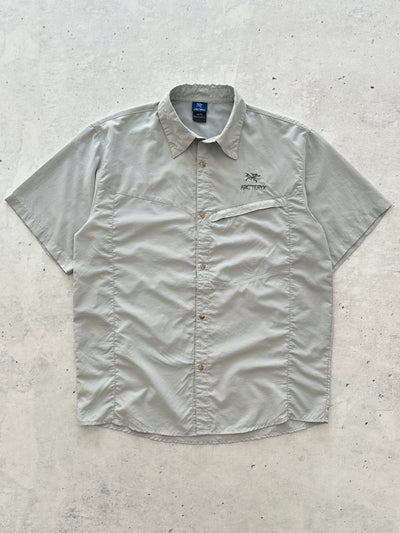 90's Arc'teryx embroidered logo Lightweight Shirt (XL)
