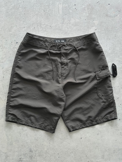 Vintage Oakley Baggy board Shorts (W38)