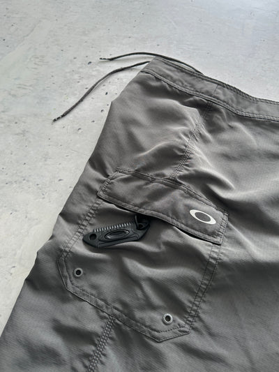 Vintage Oakley Baggy board Shorts (W38)