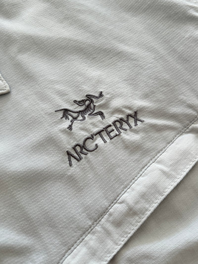 90's Arc'teryx embroidered logo Lightweight Shirt (XL)