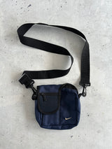 Nike Swoosh Pouch / Crossbody Bag (One Size)