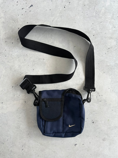 Nike Swoosh Pouch / Crossbody Bag (One Size)