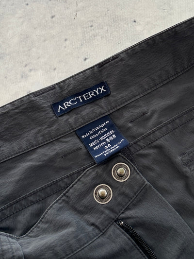 Arc'teryx Nylon Baggy Utility Shorts (W34)