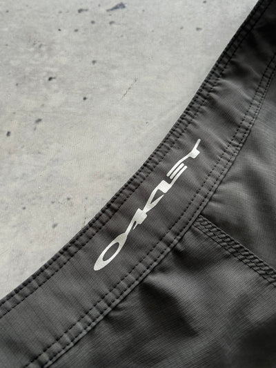 Vintage Oakley Baggy board Shorts (W38)