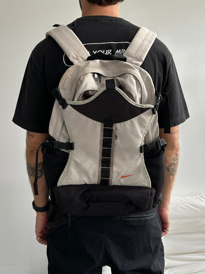 90's Nike Embroidered Swoosh Ripstop Backpack (One Size)