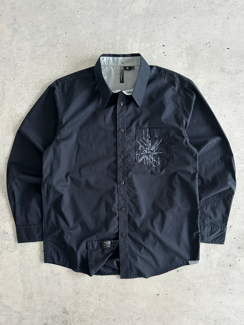 00's Oakley embroidered logo Graphic Long Sleeve Shirt (M)