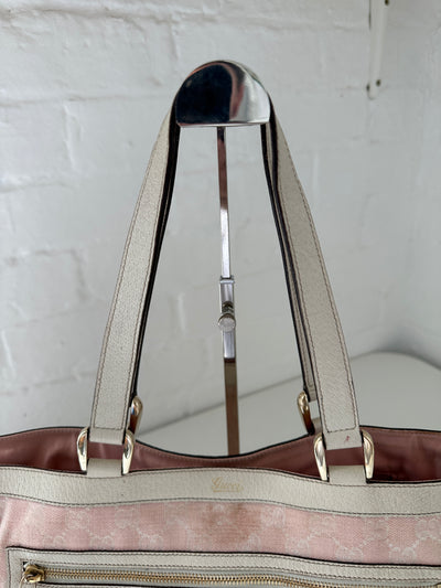 Gucci GG Canvas Shoulder Bag (One Size)