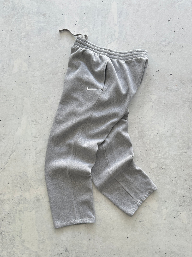 Nike essential Swoosh baggy Sweat Pants (L)
