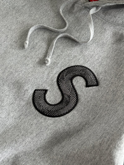 AW/18 Supreme S Logo Heavyweight Pullover Hoodie (M)