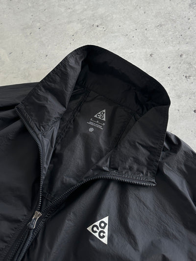 Nike ACG Cinder Cone lightweight Half Zip Pullover (M)