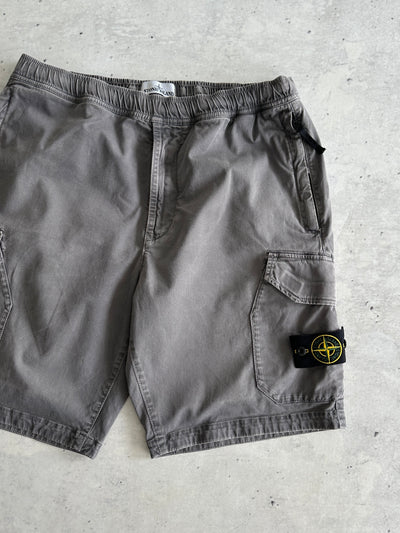 Stone Island Cargo Shorts (W34)