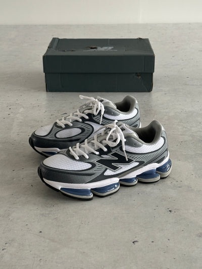 New Balance Abzorb 2000 Trainers (UK 7.5)