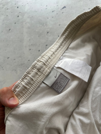 00's Nike Embroidered Swoosh Shorts (L/XL)