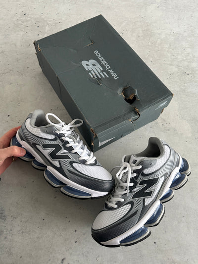 New Balance Abzorb 2000 Trainers (UK 7.5)