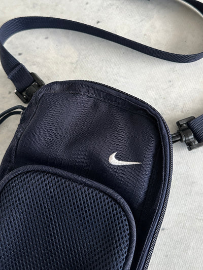 90's Nike Swoosh Pouch / Crossbody Bag (One Size)