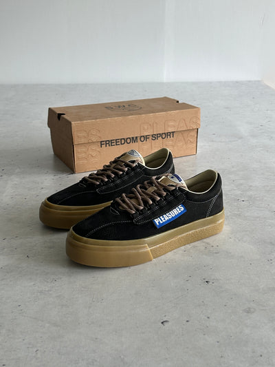 Stepney Workers Club x PLEASURES  Dellow Ramble Trainers (UK 8)