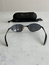 Vintage Oakley red iridium c wire Sunglasses (One Size)