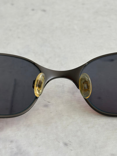 Vintage Oakley red iridium c wire Sunglasses (One Size)