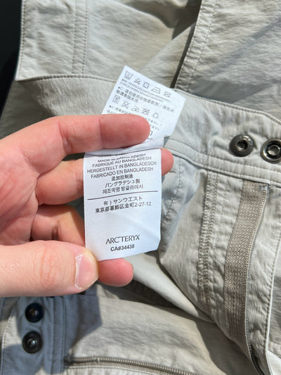 00's Arc'Teryx Nylon Utility Shorts (W36)
