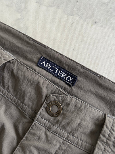 Arc'teryx Nylon Utility Embroidered Logo Pants (W32 x L33)