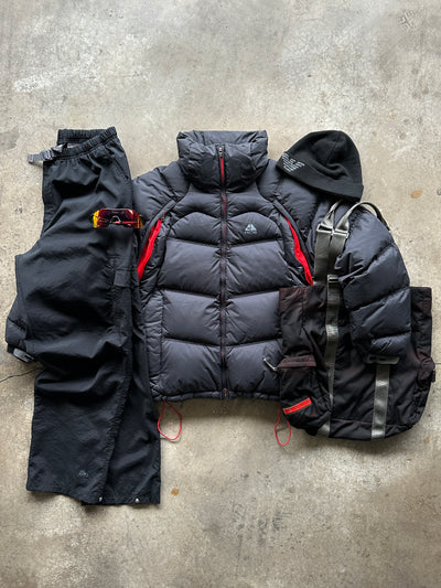 00's Nike ACG Zip Up down fill Puffer Jacket (S)