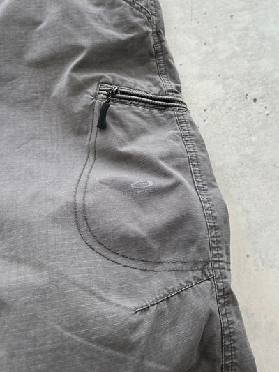 00's Oakley Ripstop Utility Shorts (L)