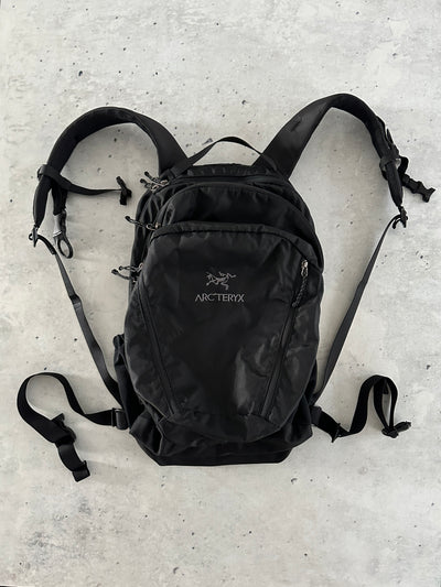 Arc'teryx Mantis lightweight 26 hiking Backpack (One Size)