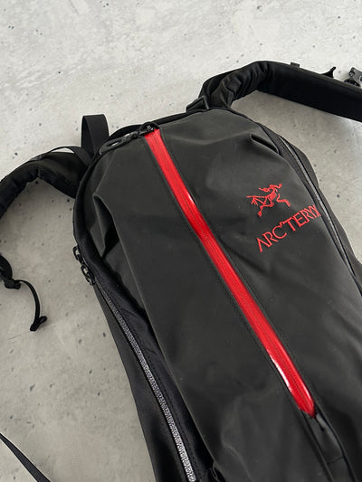 Arc'teryx Arro 22 diablo red Backpack (One Size)
