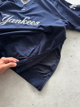 Vintage NY Yankees Majestic V Neck Pullover (XL)