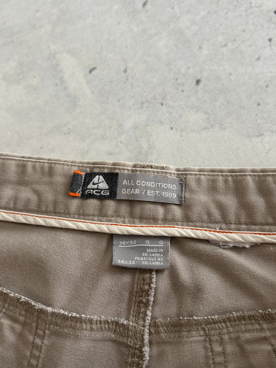 00's Nike ACG Heavyweight Utility Pants (W36 x L30)
