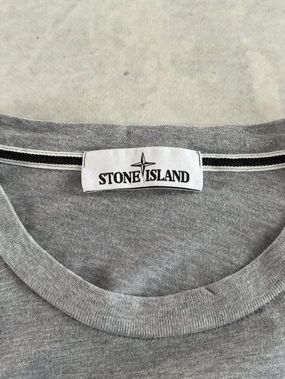 SS/18 Stone Island Compass Logo Spell Out T Shirt (L)