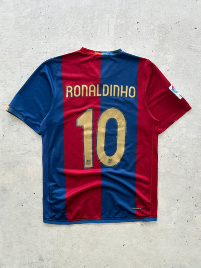 2006/07 Nike Barcelona 'Ronaldinho 10' Shirt (S)