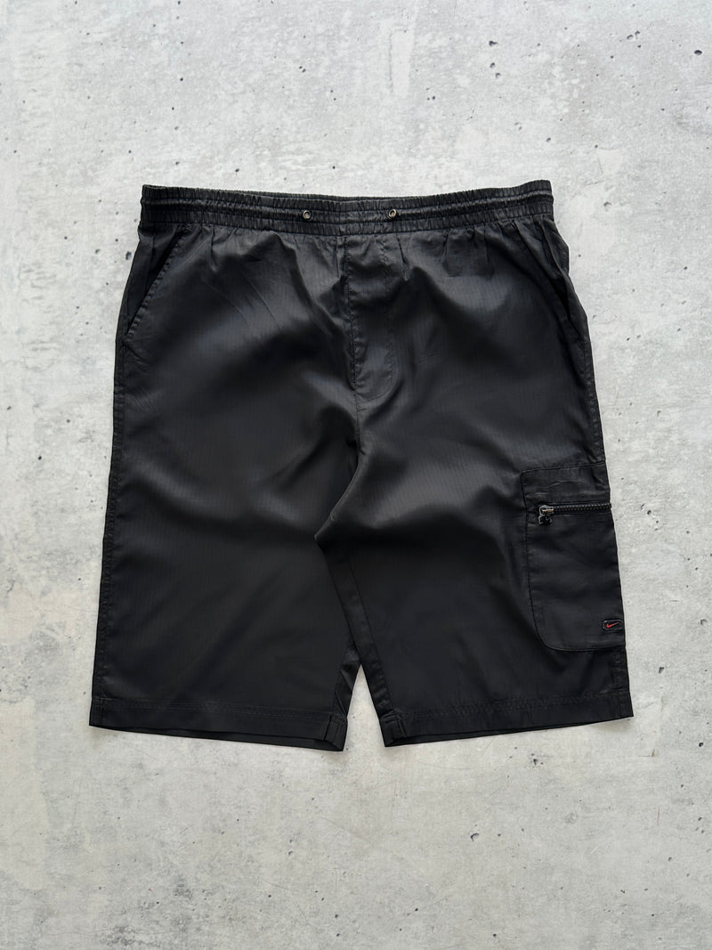 90's Nike Nylon Baggy Shorts (W36)