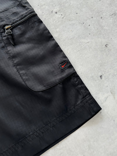 90's Nike Nylon Baggy Shorts (W36)