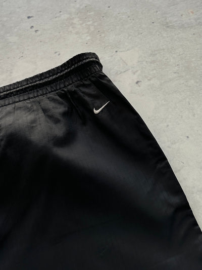 90's Nike Nylon Baggy Shorts (W36)