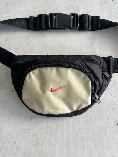 90's Nike Swoosh Crossbody / Bum Bag (One Size)
