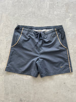 00's Nike Embroidered Swoosh Shorts (L)