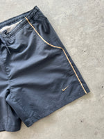 00's Nike Embroidered Swoosh Shorts (L)