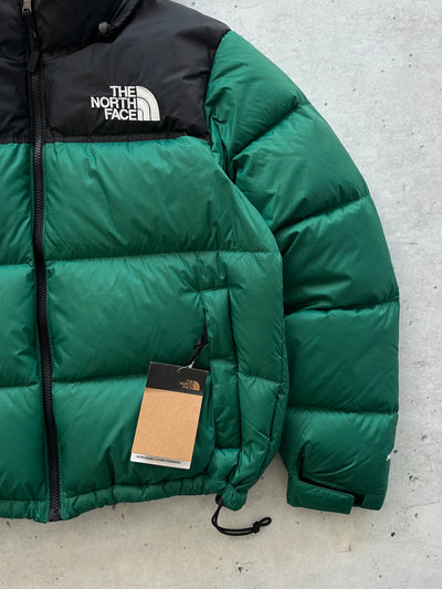 Brand New The North Face 700 Down Fill Zip Up Puffer Jacket (Women's L)
