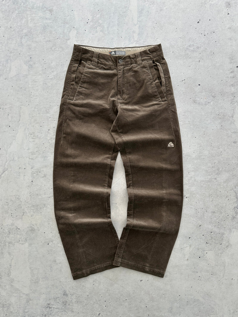00's Nike ACG Corduroy Pants (W30 x L32)