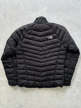 The North Face 550 Down Fill Zip Up Puffer Jacket (M)