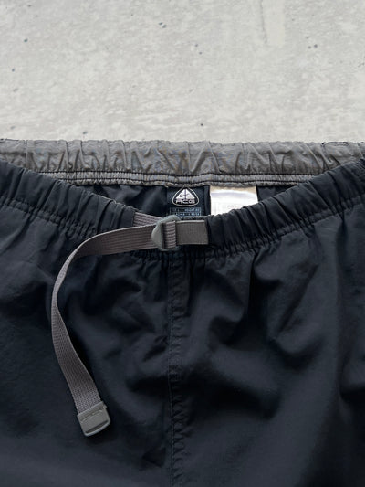 Nike ACG Belted Shorts (L)