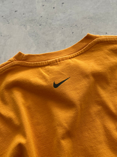 T-shirt Nike graphique années 90 (Taille L)